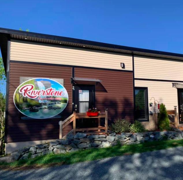 Le Loft Riverstone Citq 3O1849 Saint Pierre de Broughton Kültér fotó